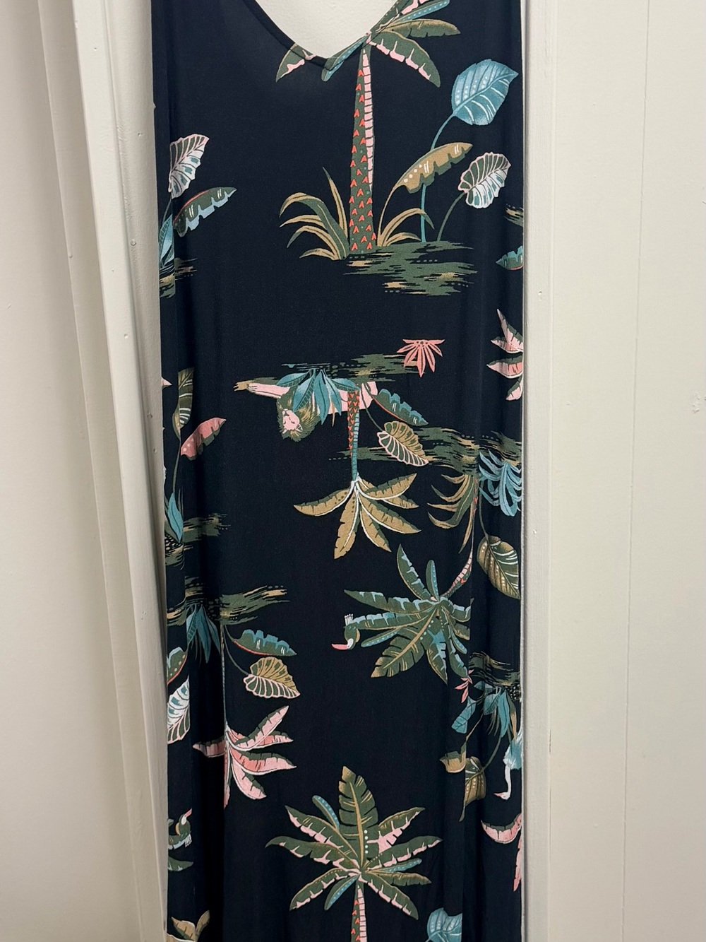 Old Navy Black Tropical Palm Print Maxi Dress